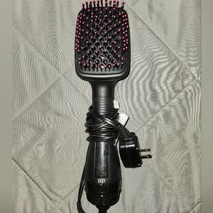 Revlon One-Step Hair Dryer and Styler w/ Travel Case